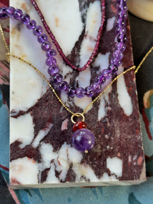 Moody Micro Necklace - Purple Garnet